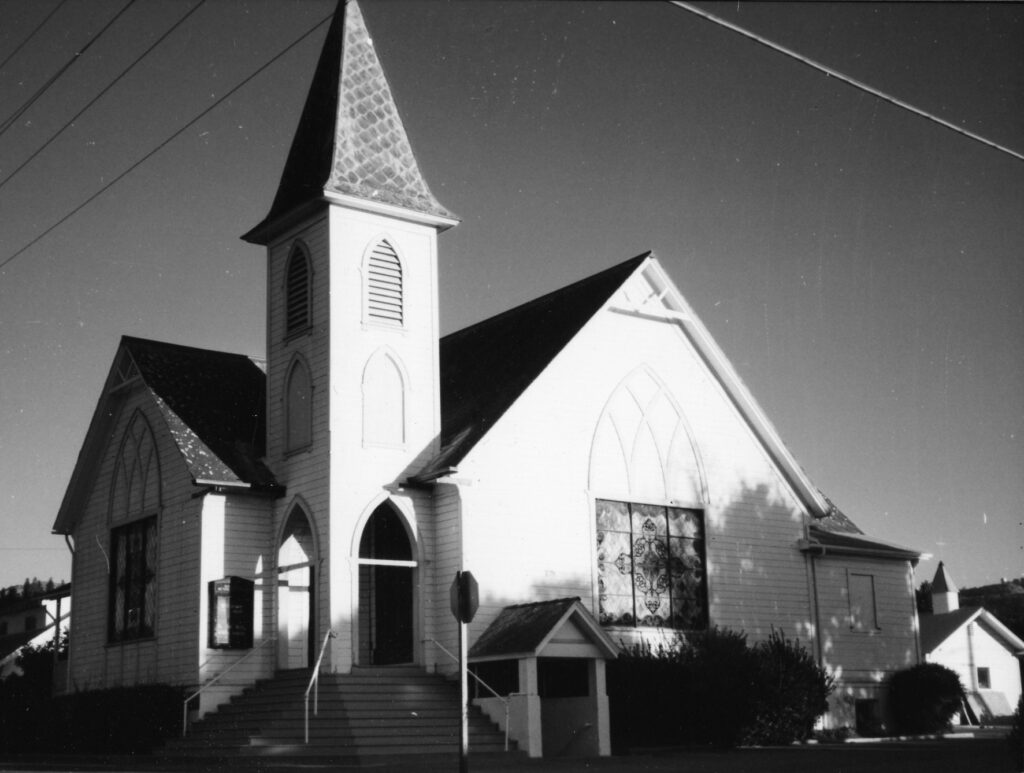Black and white photo of Bardsdale Methodist Church, highlighting its Gothic architectural style.