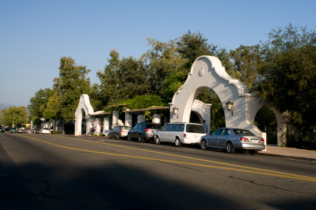 Libbey Park entrance with archways and parked cars, 2008.